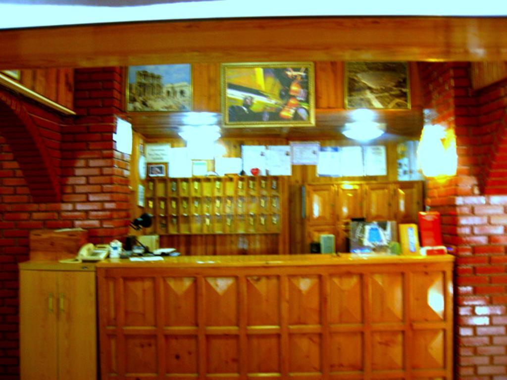 Pak Hotel - Adult Only Kuşadası Buitenkant foto